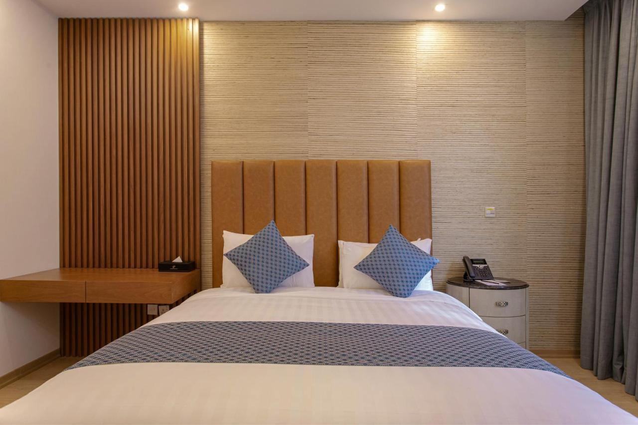 Sarwat Park Hotel Riyadh - Diplomatic Quarter Exterior photo