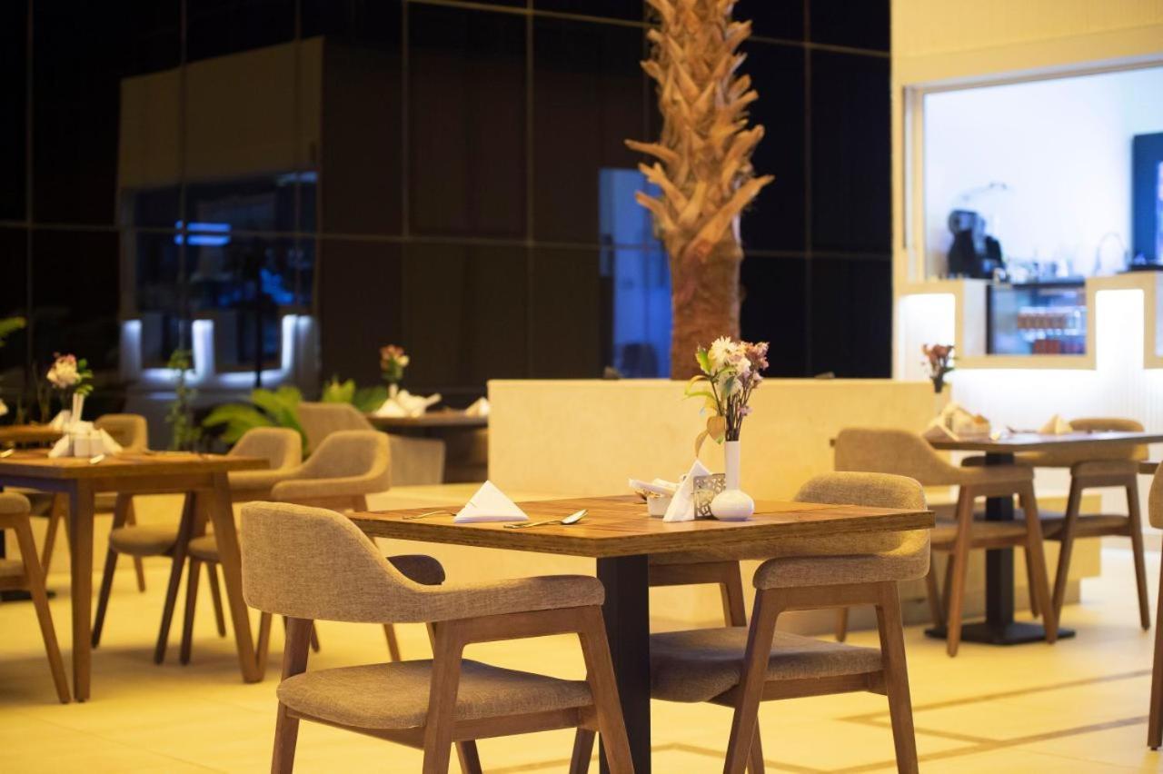 Sarwat Park Hotel Riyadh - Diplomatic Quarter Exterior photo